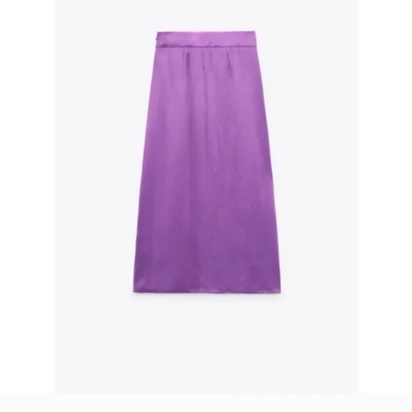 ZARA LIMITED EDITION SATIN EFFECT BOX PLEAT SKIRT - Picture 4 of 8